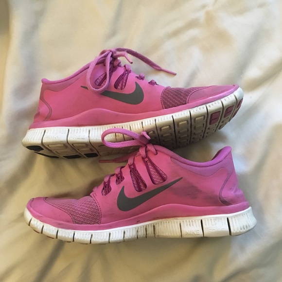 Nike Shoes - Pink Nike frees
